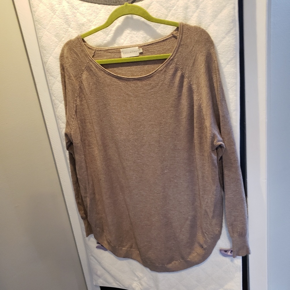 Tulip hem tunic
